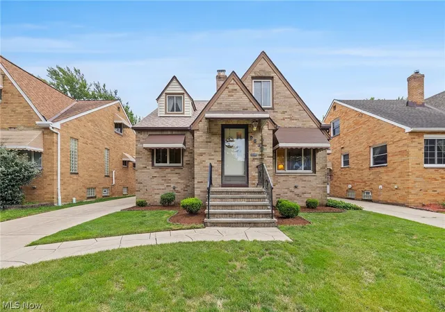 Photo 1 of Sale Pending at 9537 Elsmere Dr, Cleveland, OH 44130 | MLS# 5236912 | Listing updated on 2026-08-23