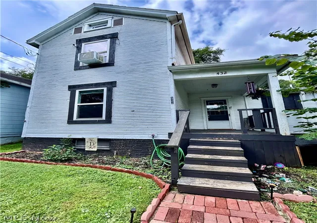 1st image of 432 Douglas Ave, Marietta, OH 45750 | MLS# 5237015