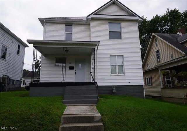 Photo 1 of Single family home for sale at 415 N 8th Street, Cambridge, OH 43725 | MLS# 5236892 | Listing updated on 2026-10-02