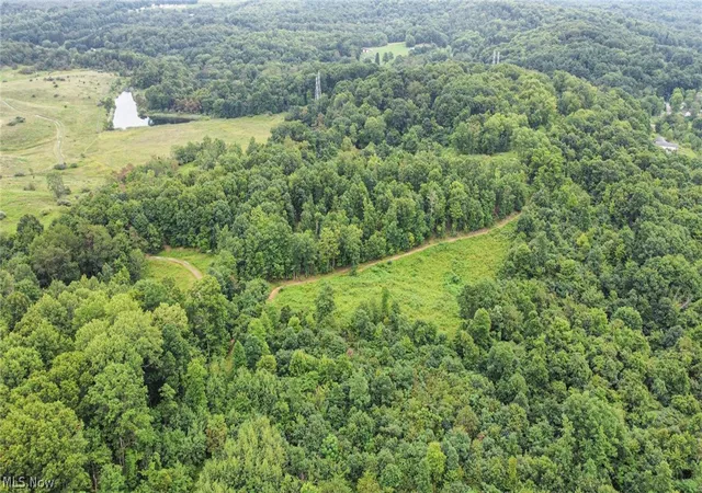 Photo 1 of Sale Pending at 43998 Hammond School Rd, Wellsville, OH 43968 | MLS# 5237007 | Listing updated on 2026-08-27
