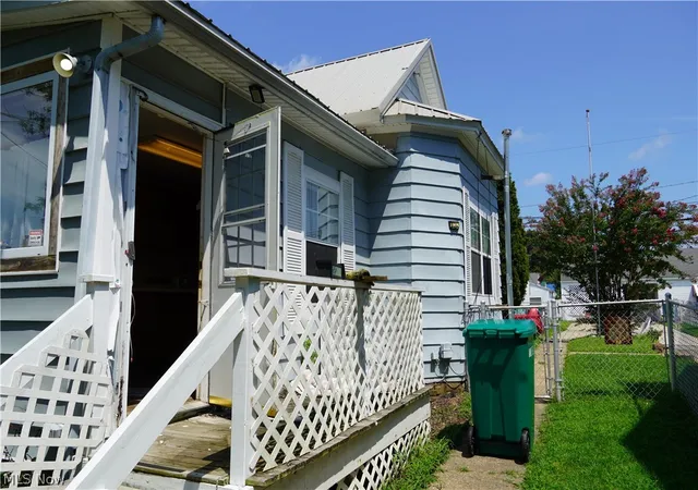 Photo 1 of Single family home for sale at 1406 40th Street, Parkersburg, WV 26104 | MLS# 5236943 | Listing updated on 2026-08-27