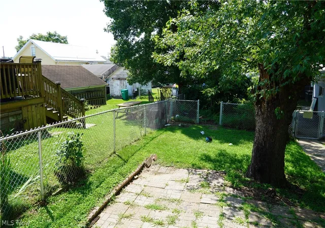 Photo 4 of Single family home for sale at 1406 40th Street, Parkersburg, WV 26104 | MLS# 5236943 | Listing updated on 2026-08-27