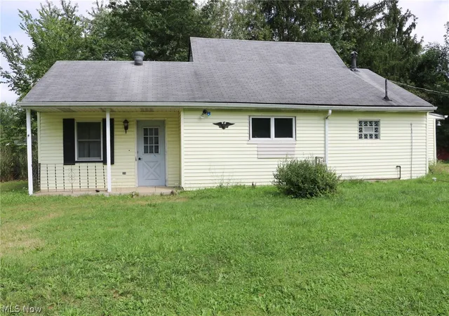 Photo 3 of Single family home for sale at 27305 Bagley Rd, Olmsted Twp, OH 44138 | MLS# 5237026 | Listing updated on 2026-10-06