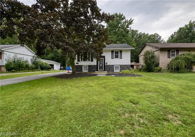Photo 1 of Sale Pending at 502 Roosevelt Dr, Geneva, OH 44041 | MLS# 5237052 | Listing updated on 2026-08-19
