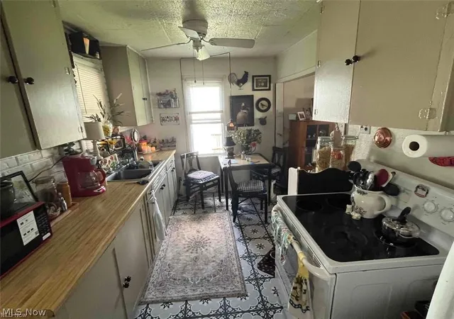 Photo 5 of Single family home for sale at 403 Lee Rd, Follansbee, WV 26037 | MLS# 5235456 | Listing updated on 2026-08-17