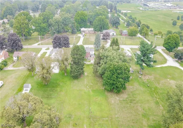 Photo 29 of Single family home for sale at 1410 Schneider St Ne, Canton, OH 44721 | MLS# 5235847 | Listing updated on 2026-08-31
