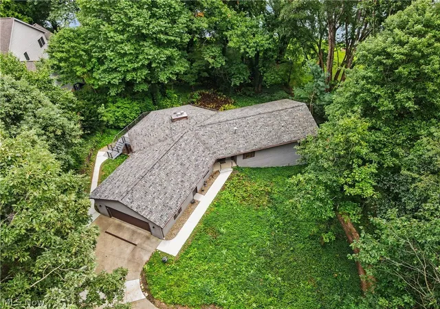 Photo 2 of Sale Pending at 8188 Kepler Ave Nw, Canal Fulton, OH 44614 | MLS# 5236602 | Listing updated on 2026-09-17