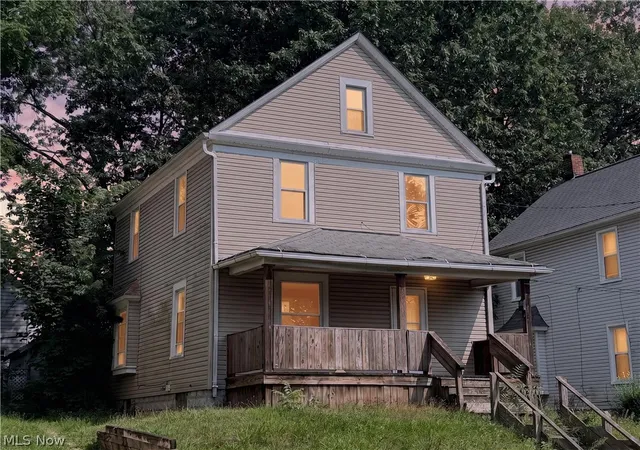 Single family home for sale at 513 Rentschler St, Akron, OH 44304 | MLS# 5236945