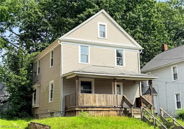 Photo 2 of Single family home for sale at 513 Rentschler St, Akron, OH 44304 | MLS# 5236945 | Listing updated on 2026-08-17