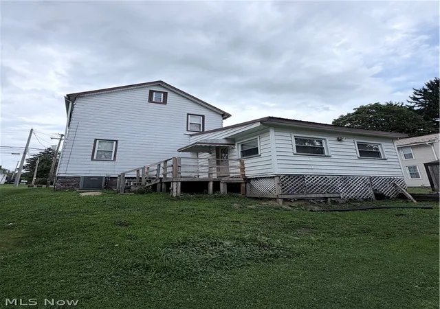 Photo 3 of Single family home for sale at 796 Newgarden Ave, Salem, OH 44460 | MLS# 5237217 | Listing updated on 2026-08-17