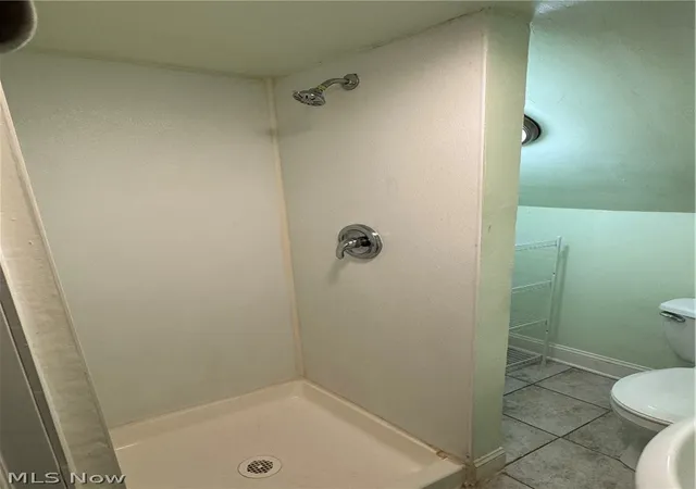 Listing Photo 2 - Condo for sale in building located at 2249 Bellfield Ave, Cleveland, OH 44106 - Unit #