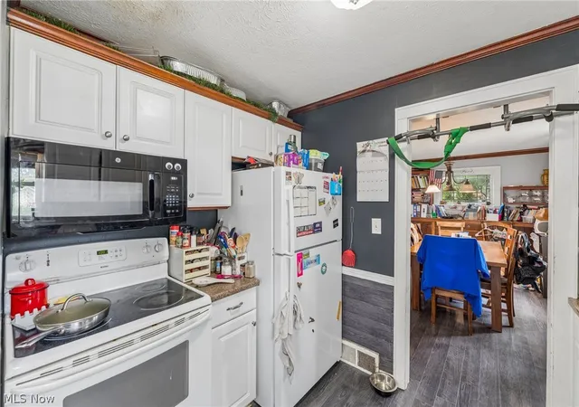 Photo 3 of Single family home for sale at 1344 Manatee Ave, Madison, OH 44057 | MLS# 5230293 | Listing updated on 2026-08-25