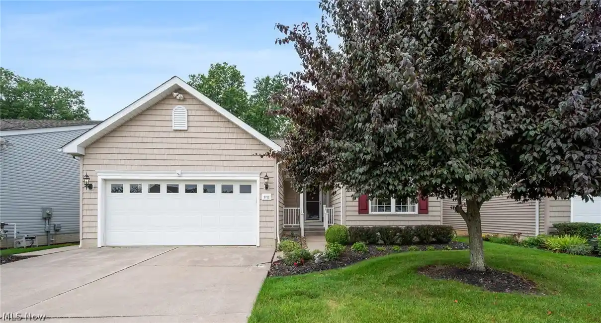 Photo 1 of Single family home for sale at 3712 Heron Dr, Lorain, OH 44053 | MLS# 5235612 | Listing updated on 2026-10-28