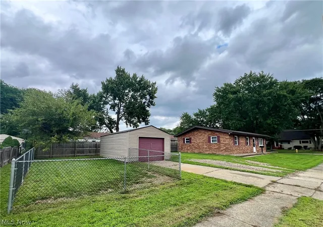 Photo 2 of Sale Pending at 1589 Bronson Rd, Akron, OH 44305 | MLS# 5237146 | Listing updated on 2026-09-01