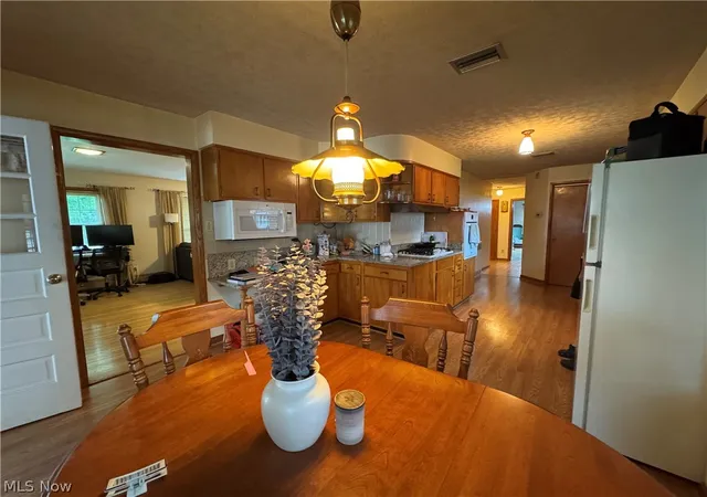 Photo 3 of Single family home for sale at 1015 Brackenridge Rd, Vincent, OH 45784 | MLS# 5237175 | Listing updated on 2026-08-27