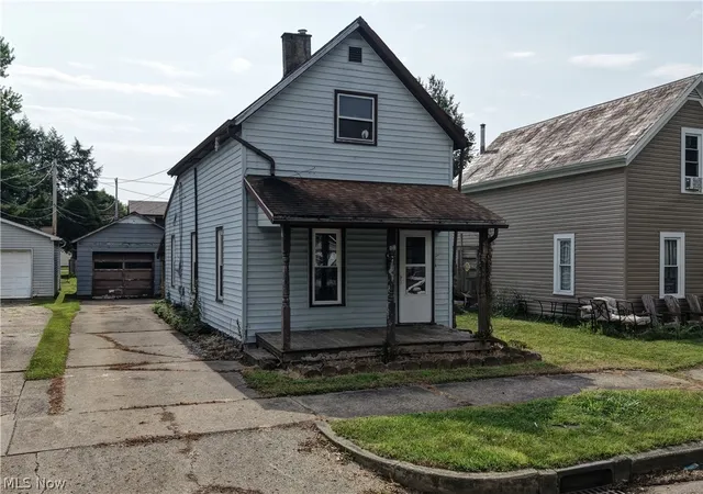 Photo 1 of Single family home for sale at 411 5th Street Nw, New Philadelphia, OH 44663 | MLS# 5237351 | Listing updated on 2026-08-18