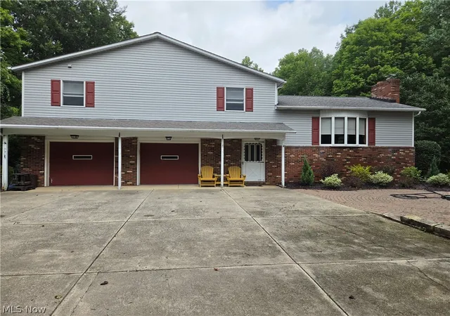 Photo 1 of Single family home for sale at 18985 State Route 58, Wellington, OH 44090 | MLS# 5237343 | Listing updated on 2026-08-18