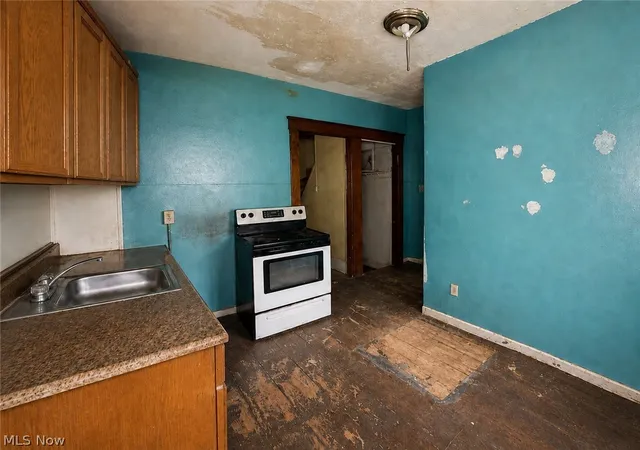 Photo 4 of Single family home for sale at 9705 Dunlap Ave, Cleveland, OH 44105 | MLS# 5237345 | Listing updated on 2026-09-18