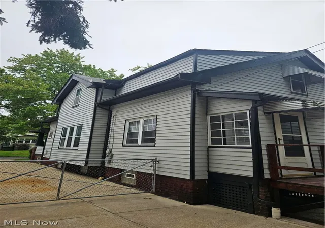 Photo 3 of Sale Pending at 4764 Burleigh Rd, Cleveland, OH 44125 | MLS# 5237320 | Listing updated on 2026-08-20