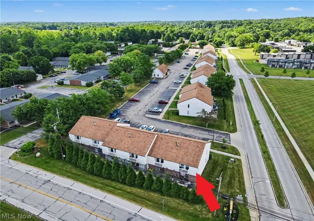 Photo 4 of Sale Pending at 1501 Whitehall Blvd, Kent, OH 44240 | MLS# 5234683 | Listing updated on 2026-08-19