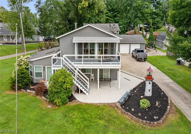 Photo 3 of Single family home for sale at 500 Bellview Dr, North Benton, OH 44449 | MLS# 5234786 | Listing updated on 2026-08-20