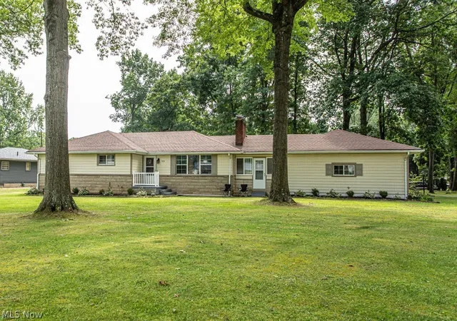 Photo 1 of Sale Pending at 503 E Montrose St, Youngstown, OH 44505 | MLS# 5237313 | Listing updated on 2026-08-24