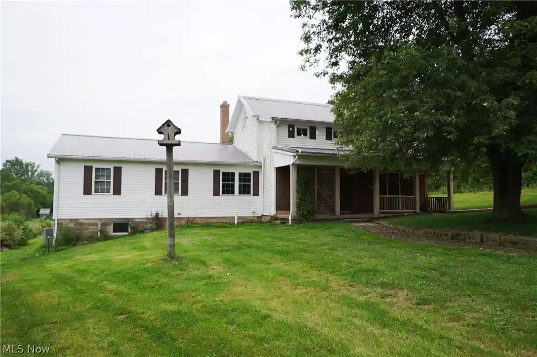 Single family home for sale at 1071 Allgyer Rd SE, Gnadenhutten, OH 44629 | MLS# 5235741