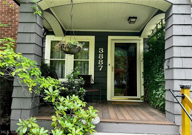 Photo 2 of Sale Pending at 3887 Northampton Rd, Cleveland, OH 44121 | MLS# 5237291 | Listing updated on 2026-08-24