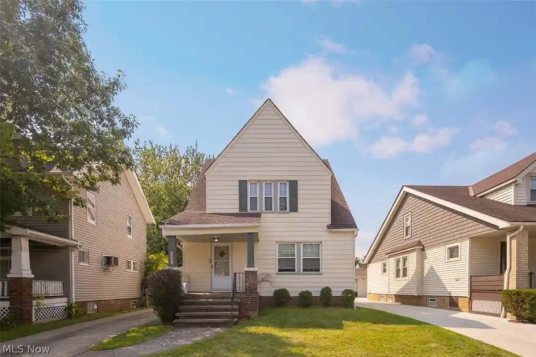 Listing Photo 1 - Condo for sale in 13521 W Ave located at 13521 W Ave, Cleveland, OH 44111 - Unit 13521 West Ave