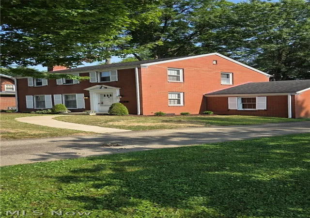 Single family home for sale at 655 E Liberty St, Hubbard, OH 44425 | MLS# 5237279