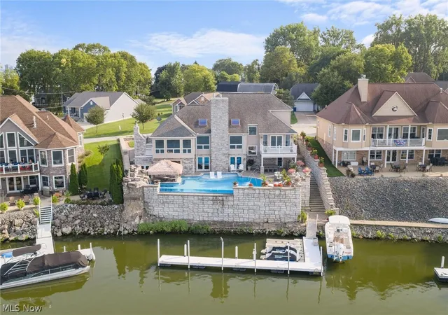 Photo 2 of Sale Pending at 4555 E Forest Glen Ln, Lakeside Marblehead, OH 43440 | MLS# 5237314 | Listing updated on 2026-08-25