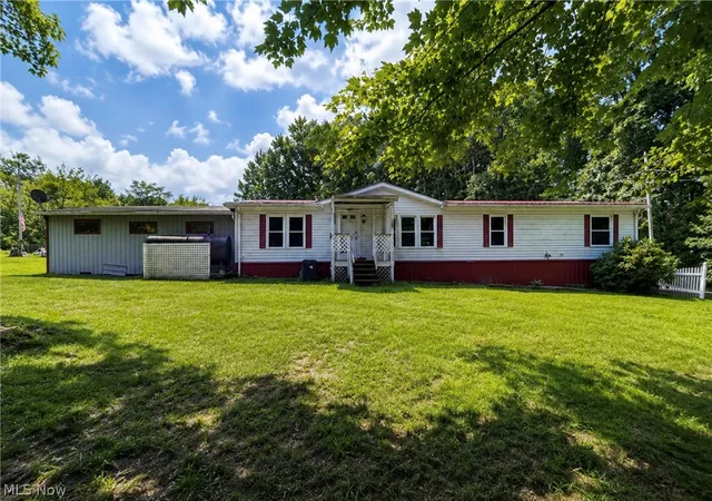 Photo 1 of Single family home for sale at 1080 Lumen Rd Nw, Minerva, OH 44657 | MLS# 5237419 | Listing updated on 2026-08-19