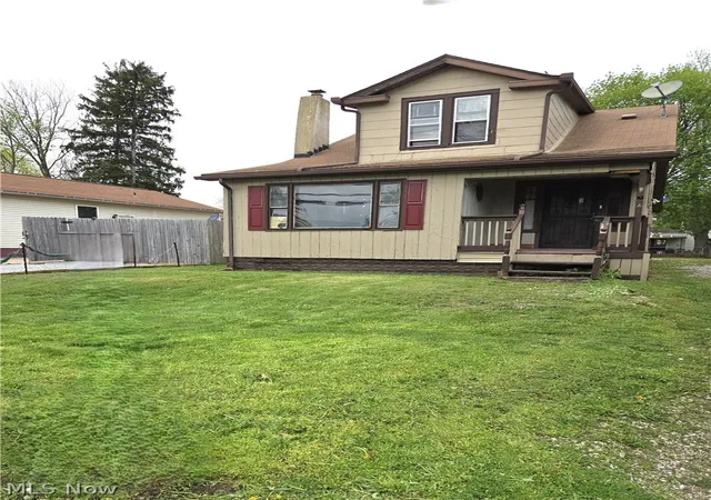 Photo 2 of Single family home for sale at 1635 Triplett Blvd, Akron, OH 44306 | MLS# 5237459 | Listing updated on 2026-08-18