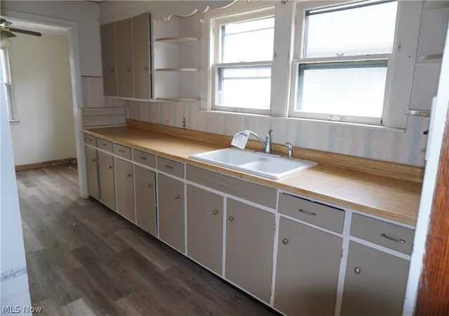 Photo 3 of Single family home for sale at 1635 Triplett Blvd, Akron, OH 44306 | MLS# 5237459 | Listing updated on 2026-08-18