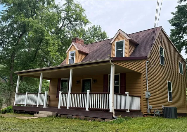 Photo 3 of Sale Pending at 281 Stewart Rd, Salem, OH 44460 | MLS# 5237600 | Listing updated on 2026-09-15
