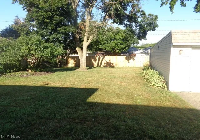 Photo 3 of Sale Pending at 7308 Mayberry Dr, Cleveland, OH 44130 | MLS# 5233537 | Listing updated on 2026-08-24