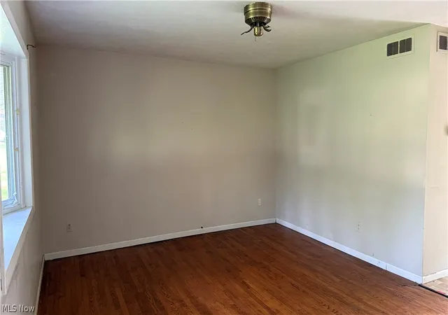 Photo 4 of Single family home for sale at 55 Maca Dr, Tallmadge, OH 44278 | MLS# 5237585 | Listing updated on 2026-08-28