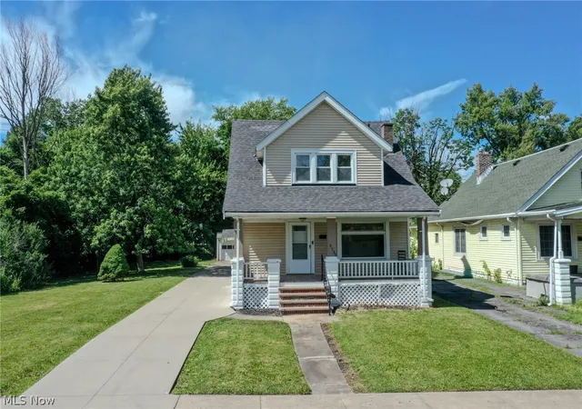 Photo 2 of Single family home for sale at 9725 Parkview Ave, Garfield Heights, OH 44125 | MLS# 5237535 | Listing updated on 2026-10-01