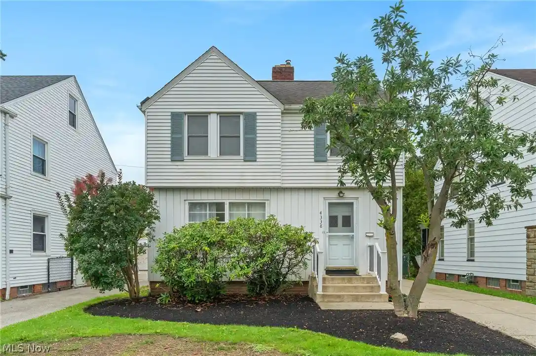 Photo 1 of Sale Pending at 4338 Silsby Rd, Cleveland, OH 44118 | MLS# 5237136 | Listing updated on 2026-10-14