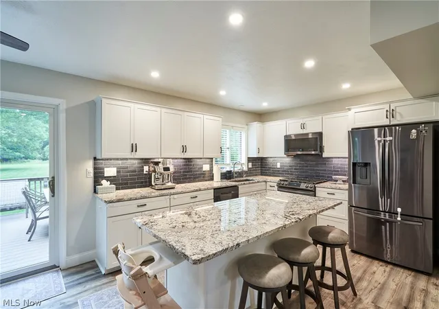 Photo 4 of House for sale at 64-66 Ridgewood Rd, Wadsworth, OH 44281 | MLS# 5237353 | Listing updated on 2026-08-31