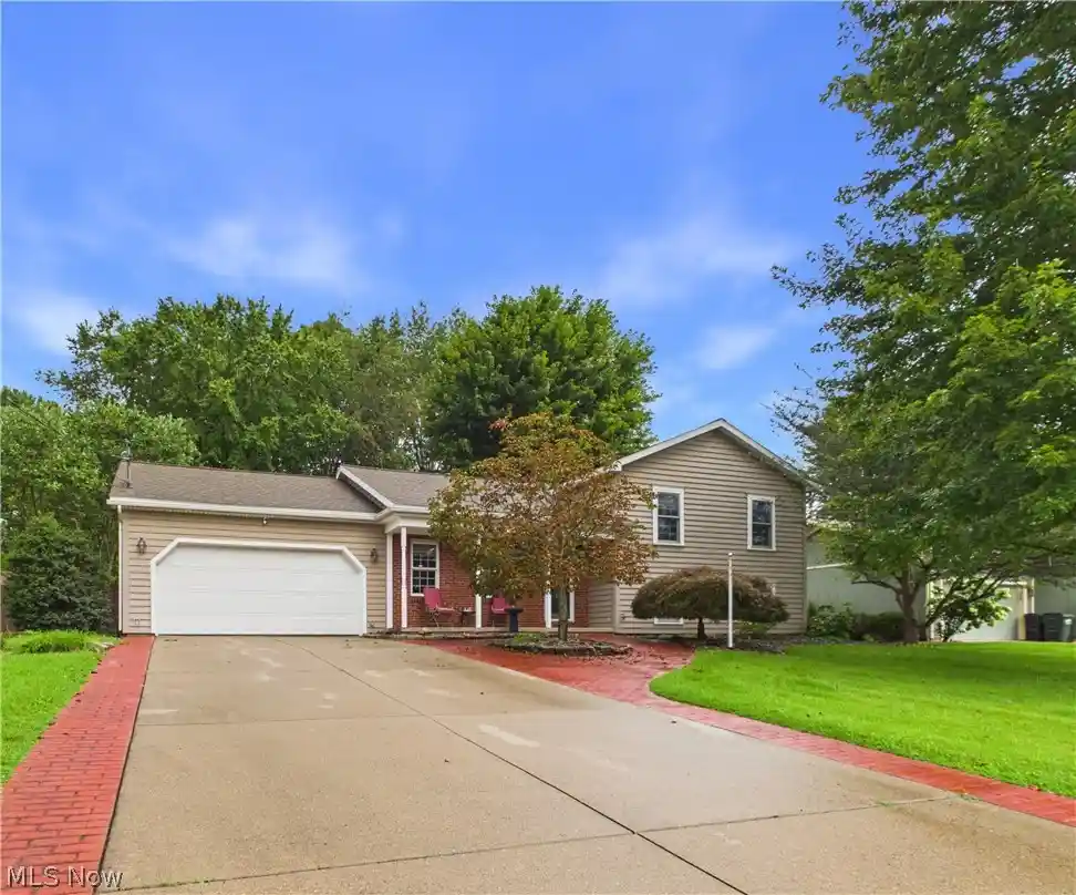 Photo 1 of Single family home for sale at 24 Maple Shade Dr, Marietta, OH 45750 | MLS# 5236736 | Listing updated on 2026-10-30