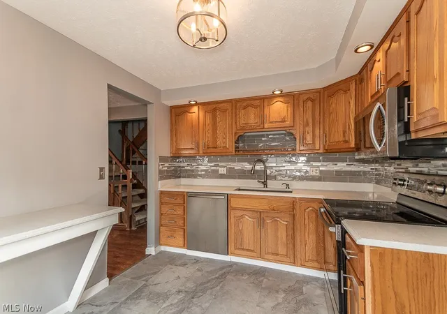 Photo 4 of Condo for sale at 7427 Noble Ct, Mentor, OH 44060 | MLS# 5237702 | Listing updated on 2026-08-19