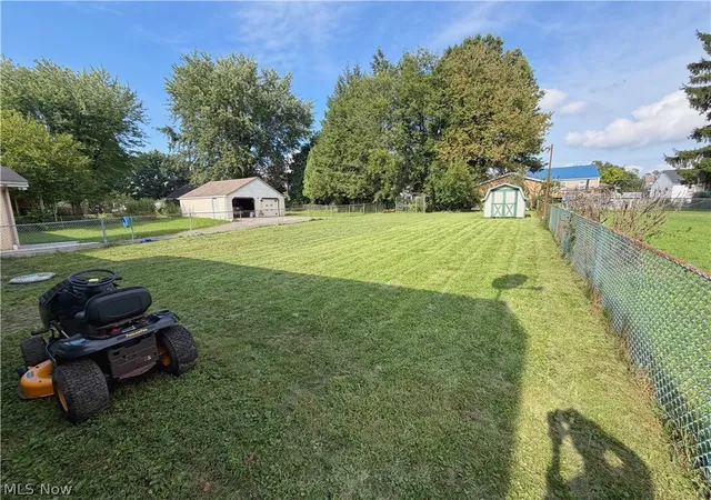 Photo 3 of Single family home for sale at 1992 Lisbon St, East Liverpool, OH 43920 | MLS# 5237595 | Listing updated on 2026-08-24
