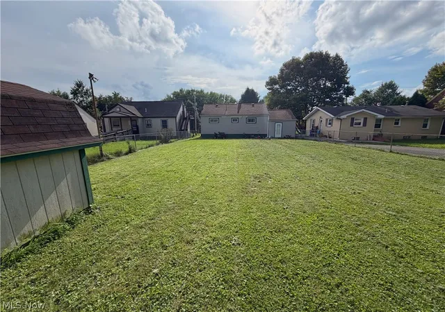 Photo 4 of Single family home for sale at 1992 Lisbon St, East Liverpool, OH 43920 | MLS# 5237595 | Listing updated on 2026-08-24