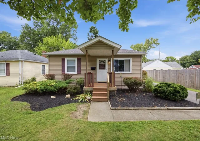 Photo 2 of Sale Pending at 33749 Kenilworth Rd, Eastlake, OH 44095 | MLS# 5236675 | Listing updated on 2026-08-24