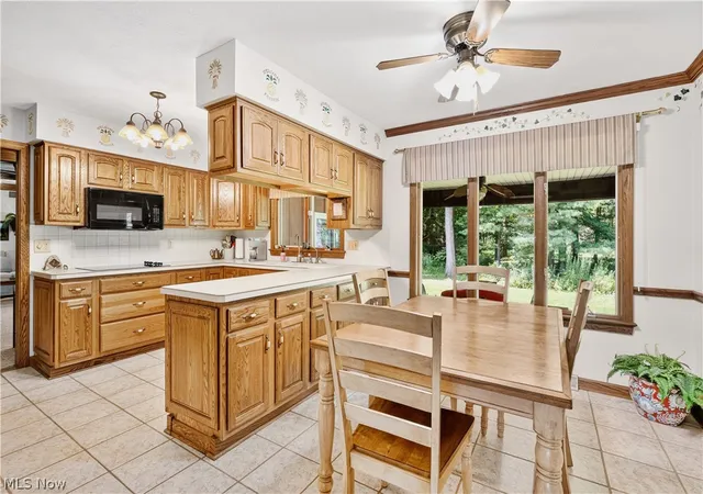 Photo 3 of Single family home for sale at 4200 Sugarbush Dr, Canfield, OH 44406 | MLS# 5237328 | Listing updated on 2026-10-06
