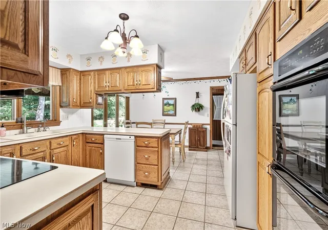 Photo 4 of Single family home for sale at 4200 Sugarbush Dr, Canfield, OH 44406 | MLS# 5237328 | Listing updated on 2026-10-06