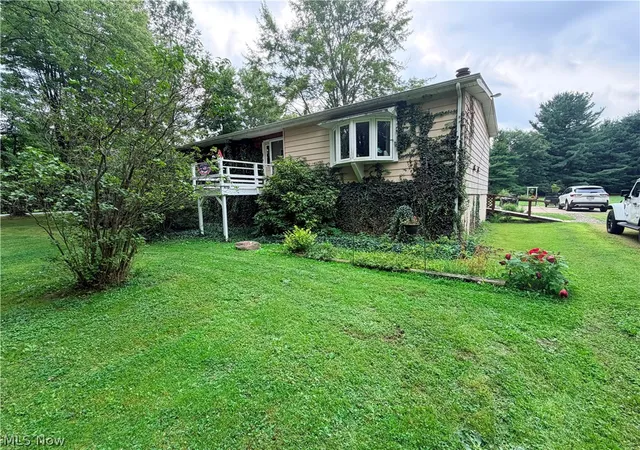 Photo 2 of Sale Pending at 3603 Sodom Hutchings Rd, Cortland, OH 44410 | MLS# 5237773 | Listing updated on 2026-09-23