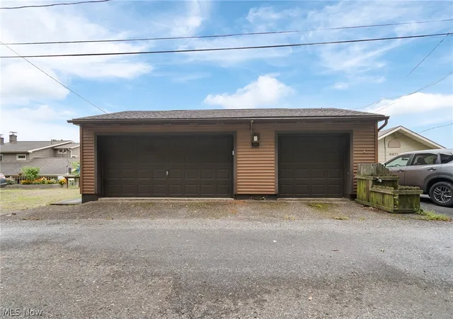 Photo 4 of Sale Pending at 3867 Bay Path Dr, Coventry Township, OH 44319 | MLS# 5236740 | Listing updated on 2026-08-26