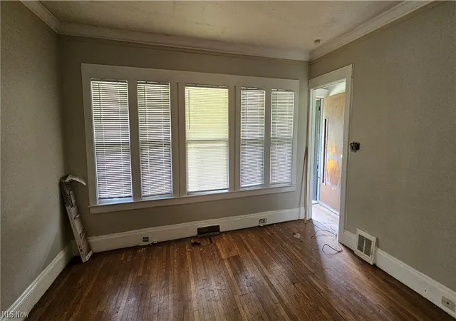 Listing Photo 5 - Condo for sale in building located at 1830 Reyburn Rd, Cleveland, OH 44112